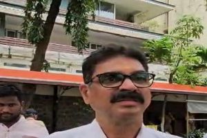 Do not link Raj Thackeray-Bacchu Kadu meeting with elections-Bala Nandgaonkar!