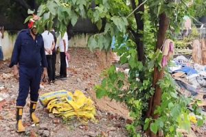 Eight-people-died-due-to-collapse-of-50-feet-wall-in-Delhis-Harinagar!