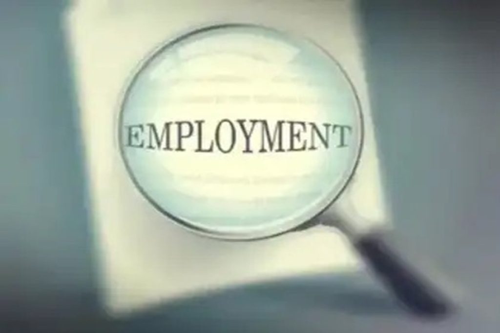 भारत में जुलाई में बेरोजगारी दर घटी, पहुंची 5.2% पर!