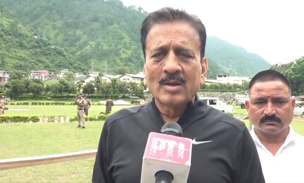 उत्तराखंड में भूस्खलन और बाढ़: महाराष्ट्र के 171 पर्यटक सुरक्षित, एक महिला लापता!