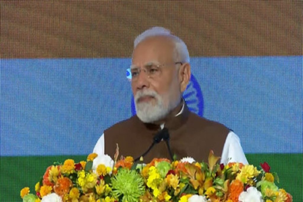 जापान तकनीक और भारत की प्रतिभा से वैश्विक क्रांति संभव: मोदी!