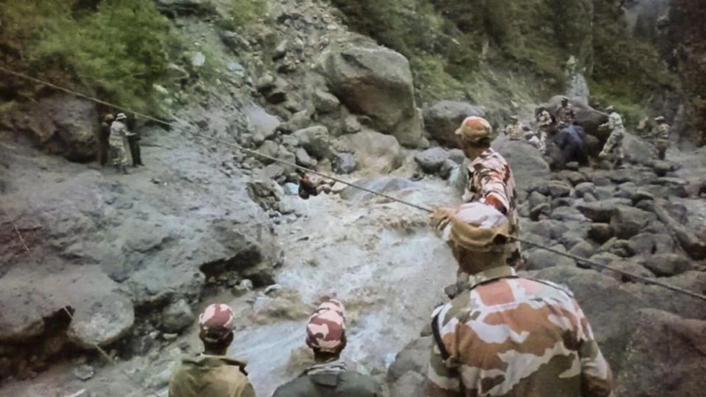 ITBP के जवानों ने बचाई 413 तीर्थयात्रियों की जान!