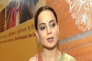 Kanganas-appeal-on-National-Handloom-Day-adopt-the-skill-of-hands!