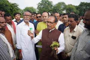 Madhya-Pradesh-Case-registered-against-three-companies-selling-substandard-pesticides!