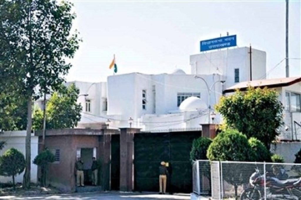 उत्तराखंड विधानसभा से अल्पसंख्यक शिक्षा विधेयक पास, मदरसा बोर्ड खत्म!