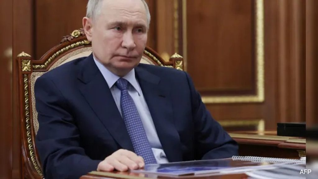 “भेदभाव वाले प्रतिबंध कतई स्वीकार नहीं”