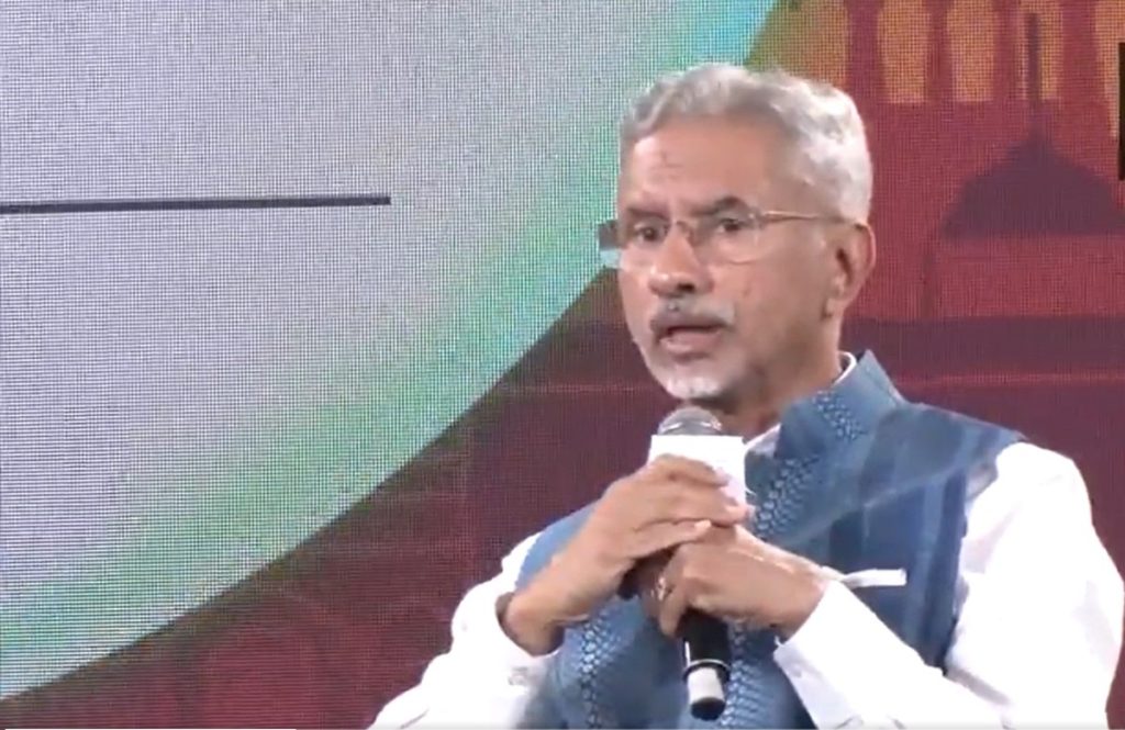 विदेश मंत्री का अमेरिका को सख्त संदेश: “हमारी कुछ लाल रेखाएँ हैं।”