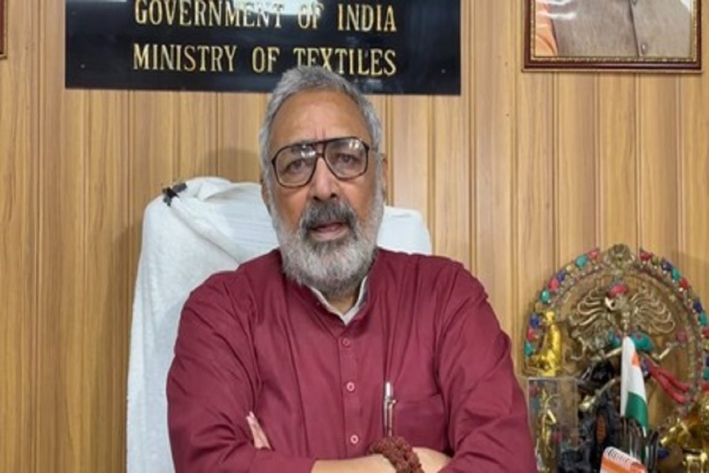 वैश्विक चुनौतियों के बावजूद वस्त्र उद्योग 100 बिलियन डॉलर निर्यात करेगा!