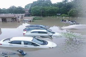 17-Districts-Affected-9-Dead-Schools-Shut-Rain-Alert-in-46-Districts-Today!