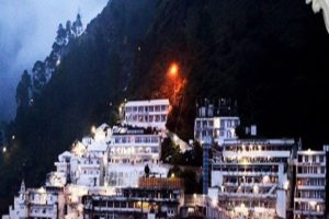 Vaishno-Devi-Yatra-registration-postponed-due-to-bad-weather!