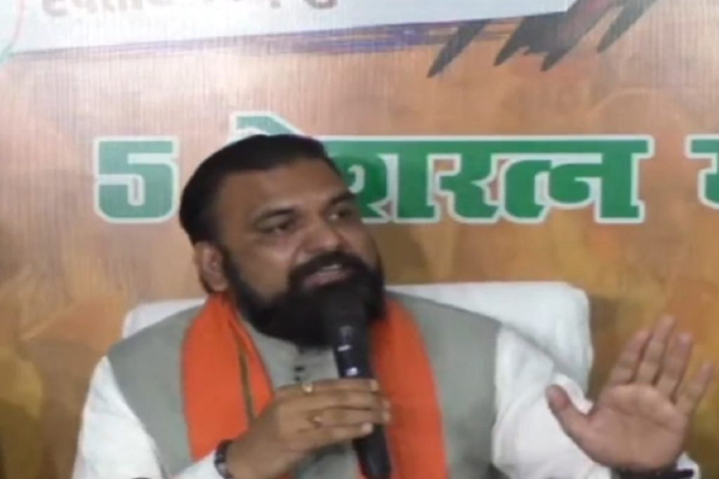 राष्ट्रीय प्रतीक के विरोधियों पर कार्रवाई हो : सम्राट चौधरी!