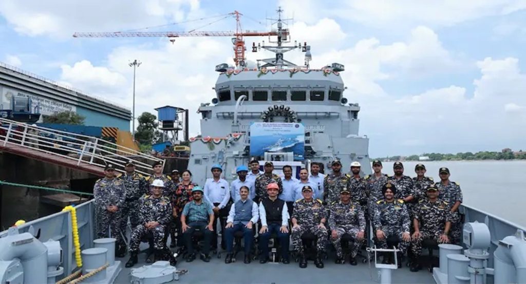 भारतीय नौसेना को मिली नई ताकत: ‘एंड्रोथ’ एंटी-सबमरीन युद्धपोत क्यों है खास!