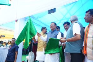 CM-Vishnu-Dev-Sai-launches-new-Rajim-Raipur-MEMU-train!