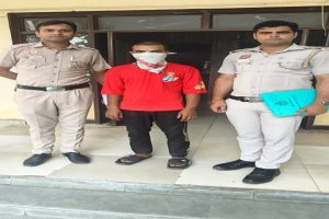 Delhi-Suspect-Adil-arrested-during-patrolling-country-made-pistol-recovered!