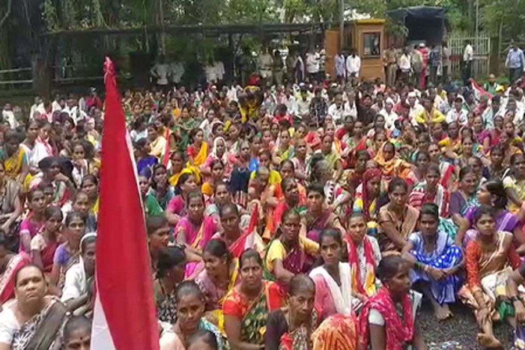 शहापुर में आदिवासी समाज की मांगों को लेकर श्रमजीवी संगठन का प्रदर्शन!