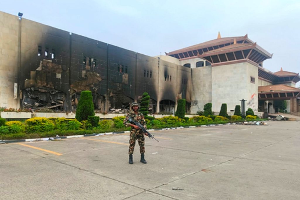 नेपाल में कानून-व्यवस्था बहाल करने के लिए हर संभव प्रयास जारी : सेना​!