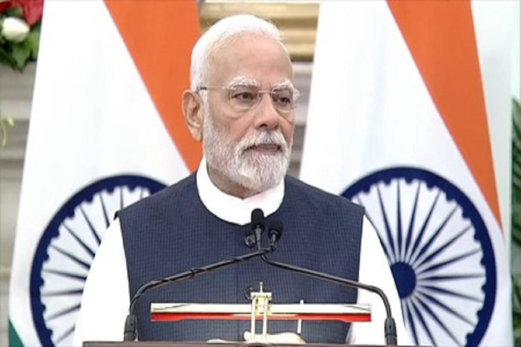 आतंकवाद विरोध में सभी मानवतावादी देशों का कर्तव्य निभाना जरूरी : मोदी!