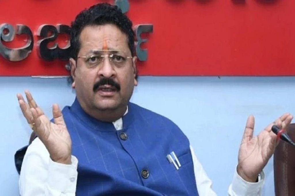 कर्नाटक विधायक के विवादित बयानों से सियासी हलचल तेज!