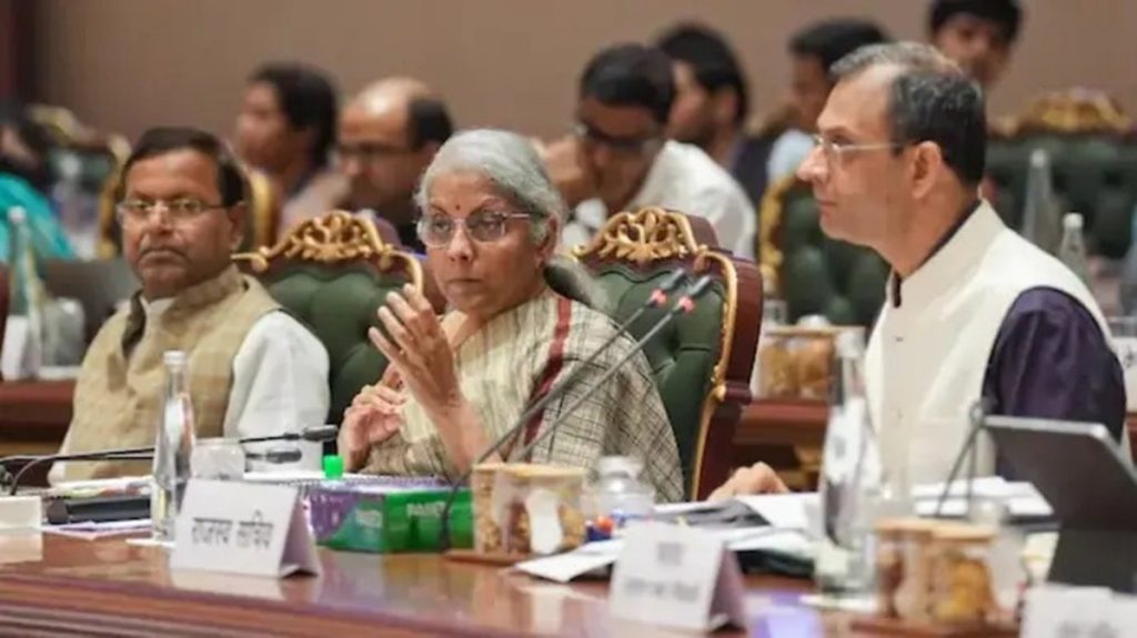 स्वास्थ्य और जीवन बीमा पर अब नहीं लगेगा GST, बीमा प्रीमियम होगा सस्ता