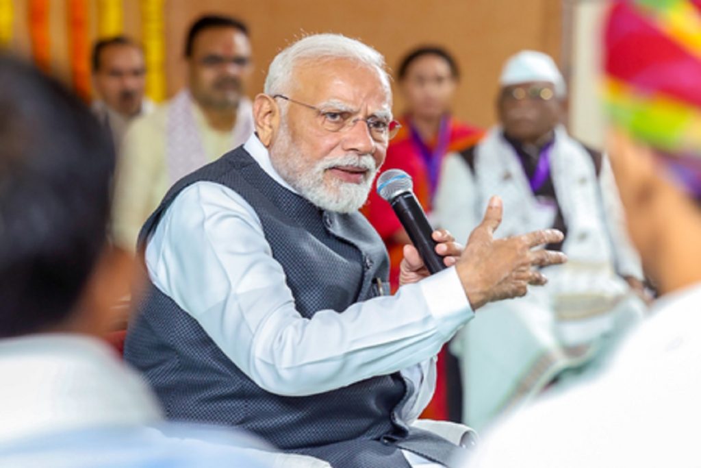 पीएम मोदी बोले, कांग्रेस कार्यकाल कारण देश मना रहा जीएसटी बचत उत्सव! 
