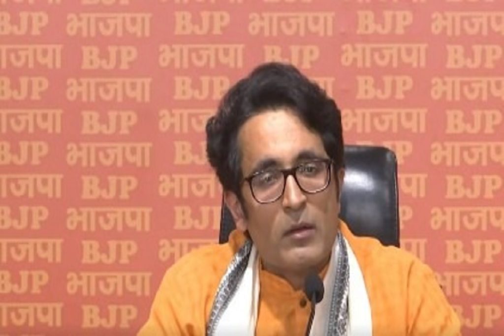 मनमोहन सिंह के पुराने पोस्ट पर सियासत, भाजपा ने कांग्रेस पर तंज कसा!