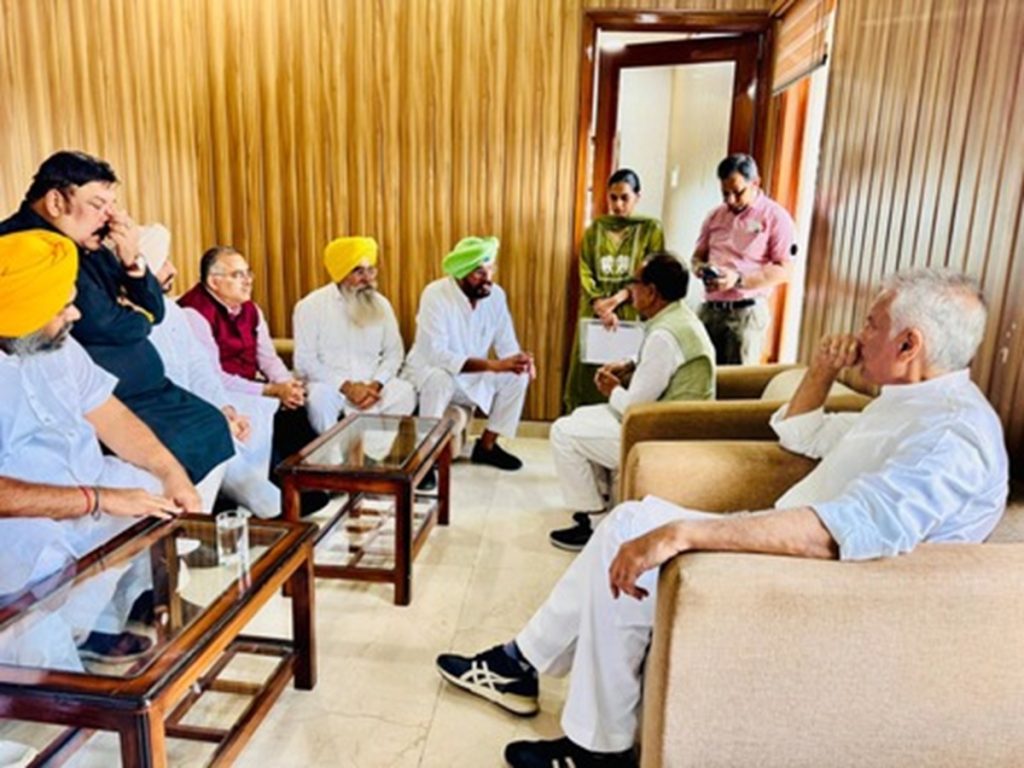 बाढ़ के कहर से जूझते पंजाब पहुंचे केंद्रीय मंत्री, केंद्र सरकार हर कदम पर देगी साथ !