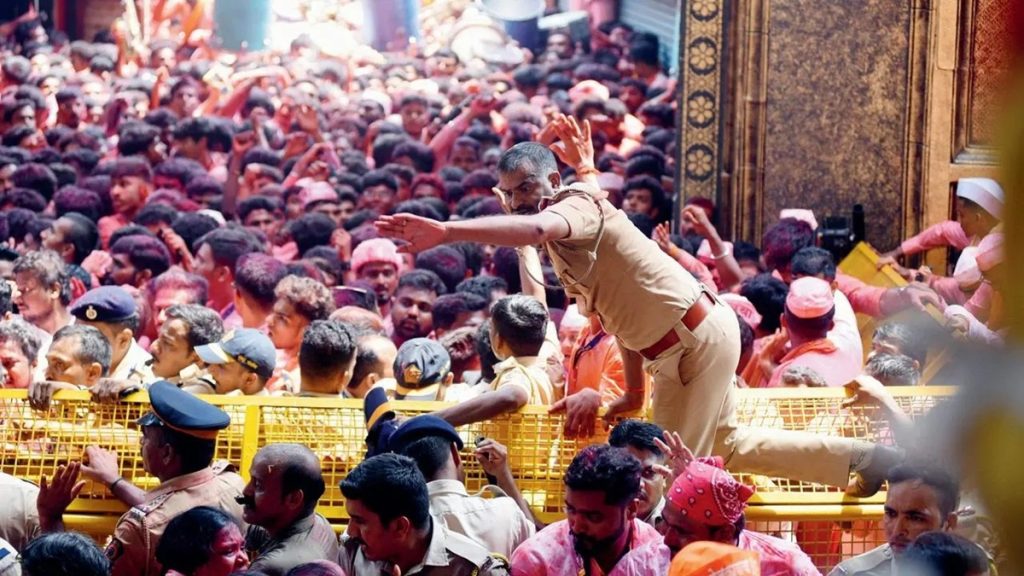 ‘लालबागचा राजा विसर्जन’ में चोरी करने वाले गिरोह का पर्दाफाश, 4 गिरफ्तार!