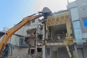 The-campaign-to-demolish-illegal-constructions-continues-in-Ujjain!