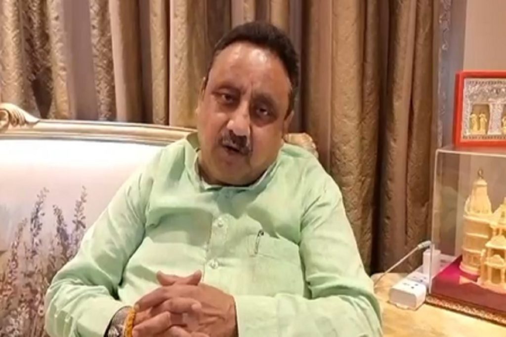 अरविंद केजरीवाल गिरगिट की तरह रंग बदलने में माहिर हैं : प्रवीण खंडेलवाल