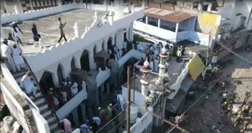 बरेली हिंसा: ड्रोन वीडियो में कैद हुए हंगामे के नए फुटेज, पुलिस-प्रदर्शनकारियों की भिड़ंत!