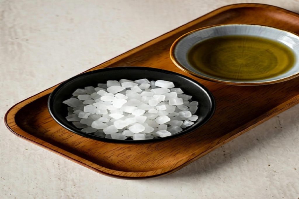 पूजा का सामान नहीं, कपूर है सेहत का भी खजाना!