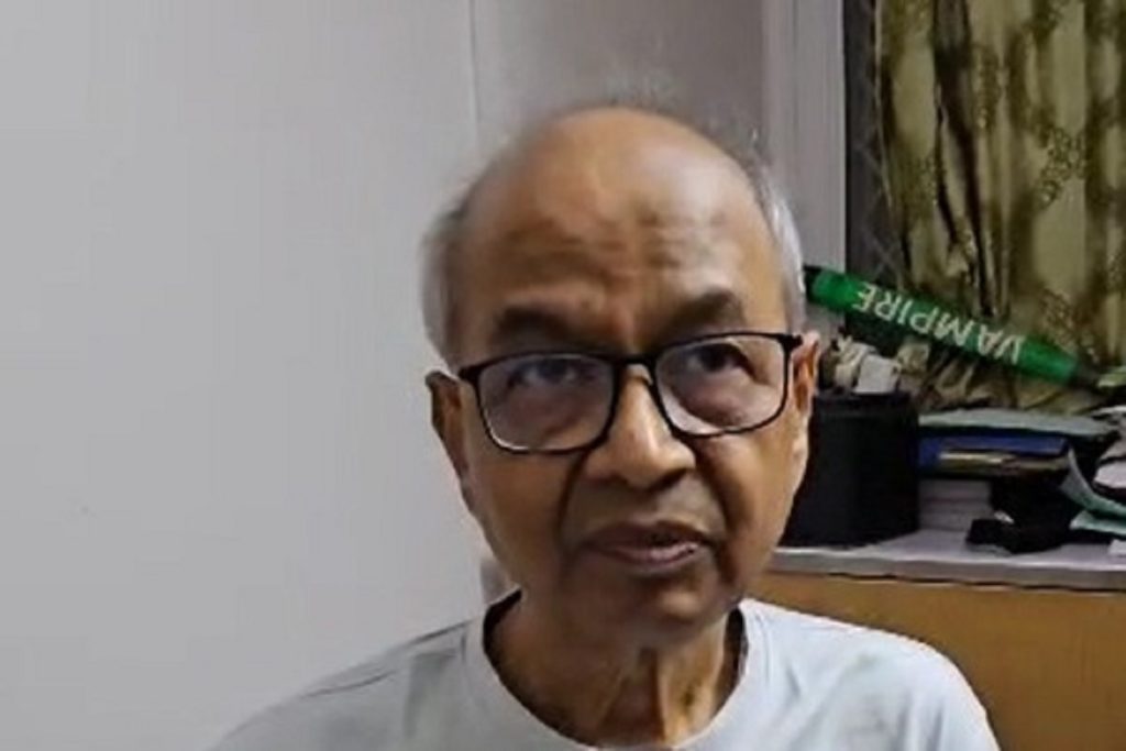 सीजेआई से दुर्व्यवहार मामले में वकील पर चलेगा अवमानना केस!