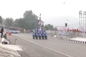 Gujarat-Unity-parade-rehearsal-at-the-Statue-of-Unity-soldiers-showcase-their-skills!