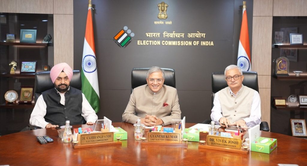 बिहार विधानसभा चुनाव: 6 और 11 नवंबर को वोटिंग, 14 नवंबर को नतीजे घोषित होंगे!