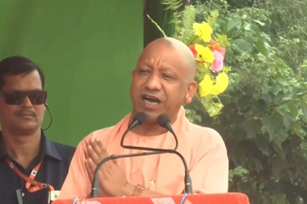 सीवान में सीएम योगी ने शहाबुद्दीन के बेटे पर किया कटाक्ष, ‘जैसा नाम, वैसा ही काम’!