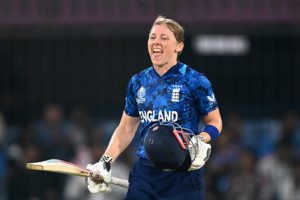 It-wasnt-easy-scoring-runs-against-India-says-Heather-Knight!