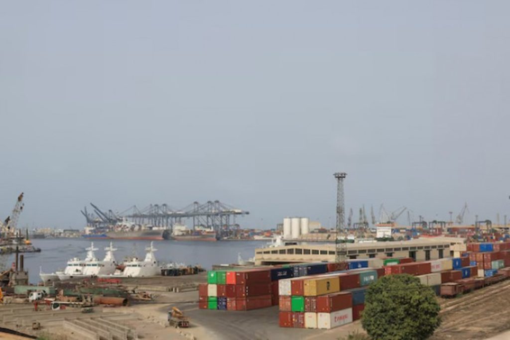 बांग्लादेश को कराची बंदरगाह का उपयोग करने की अनुमति; खुली नई कूटनीतिक जंग