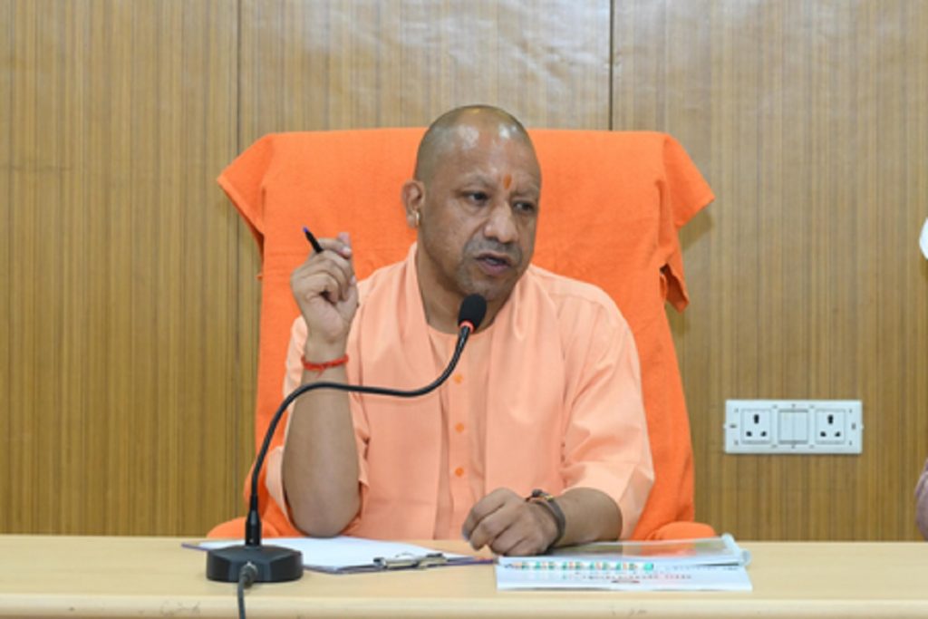 यूपी में बड़ा प्रशासनिक फेरबदल, 10 डीएम सहित 46 आईएएस अफसर बदले गए!