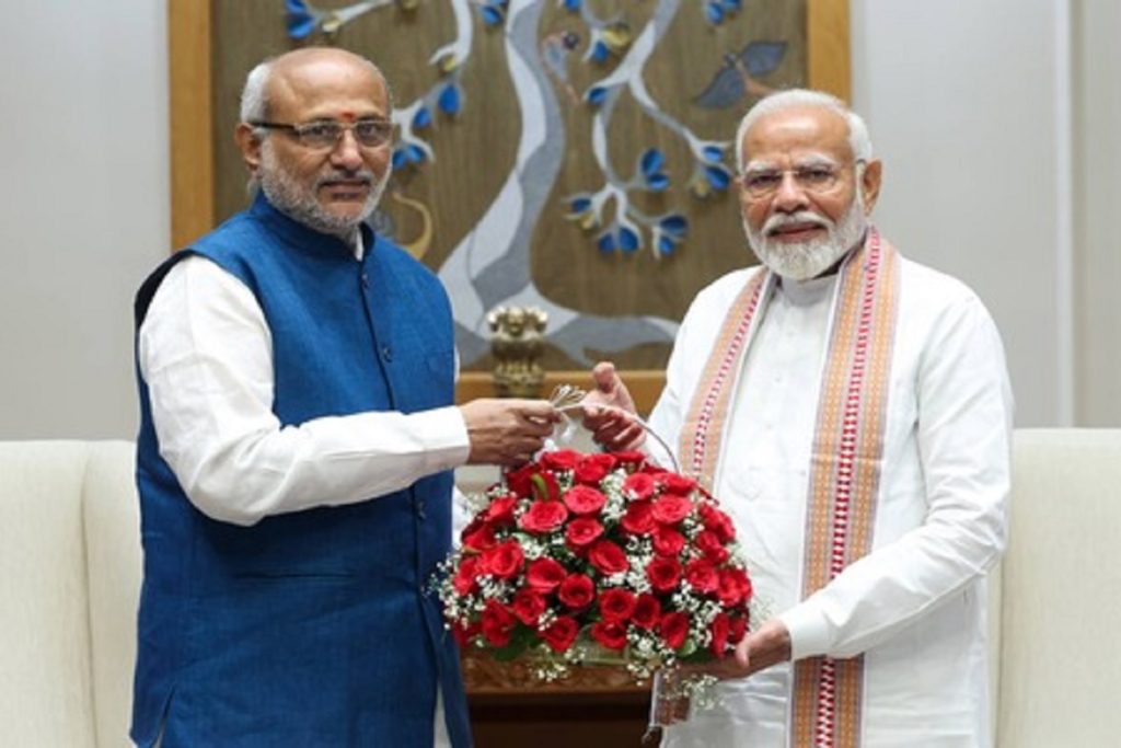 मोदी ने कहा, देश की सेवा करना उनके लिए सम्मान, जताया उपराष्ट्रपति का आभार!