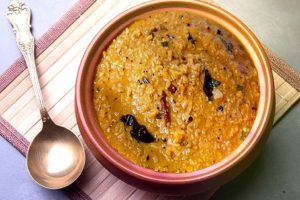 Oatmeal-is-best-for-breakfast-it-will-give-a-full-dose-of-energy-to-the-whole-body!