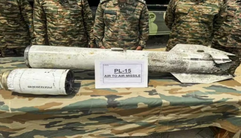 पाकिस्तान द्वारा दागी गई चीनी PL-15 मिसाइल से भारत को बड़ी बढ़त, DRDO अब ‘अस्त्र’ मिसाइल को देगा नया अपग्रेड!