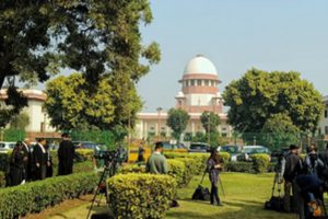 Shiv-Sena-election-symbol-dispute-Uddhav-Thackerays-petition-to-be-heard-on-November!