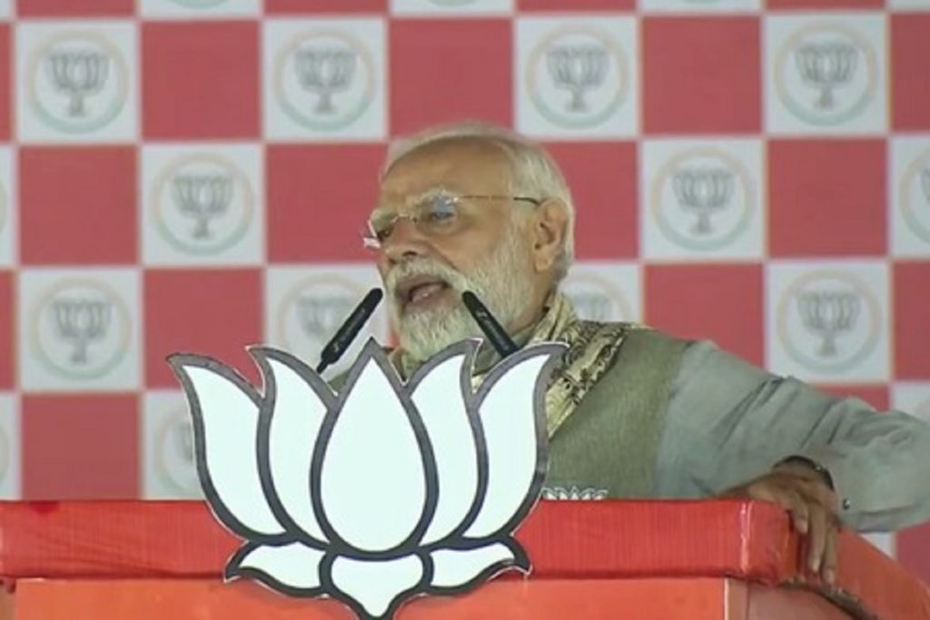 जो आस्था का सम्मान नहीं करते, वे आस्था स्थलों का विकास नहीं कर सकते: पीएम मोदी!