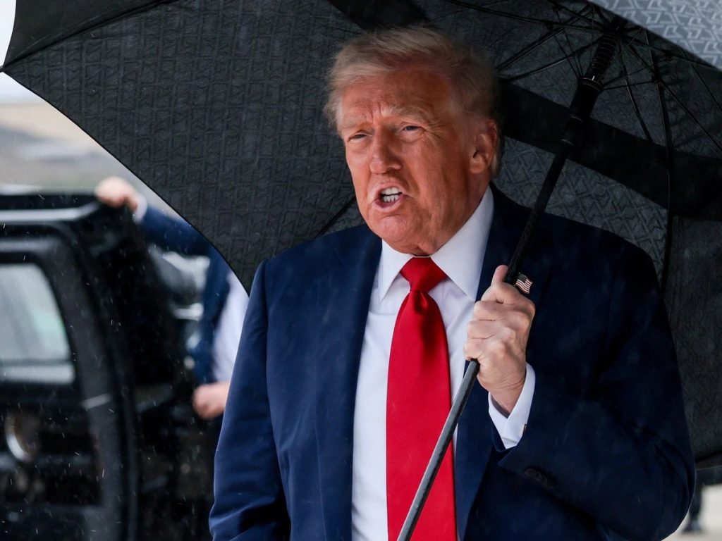 “आठ युद्ध” रोकने के बाद अब ट्रंप की नजर पाकिस्तान-अफगानिस्तान संघर्ष पर!