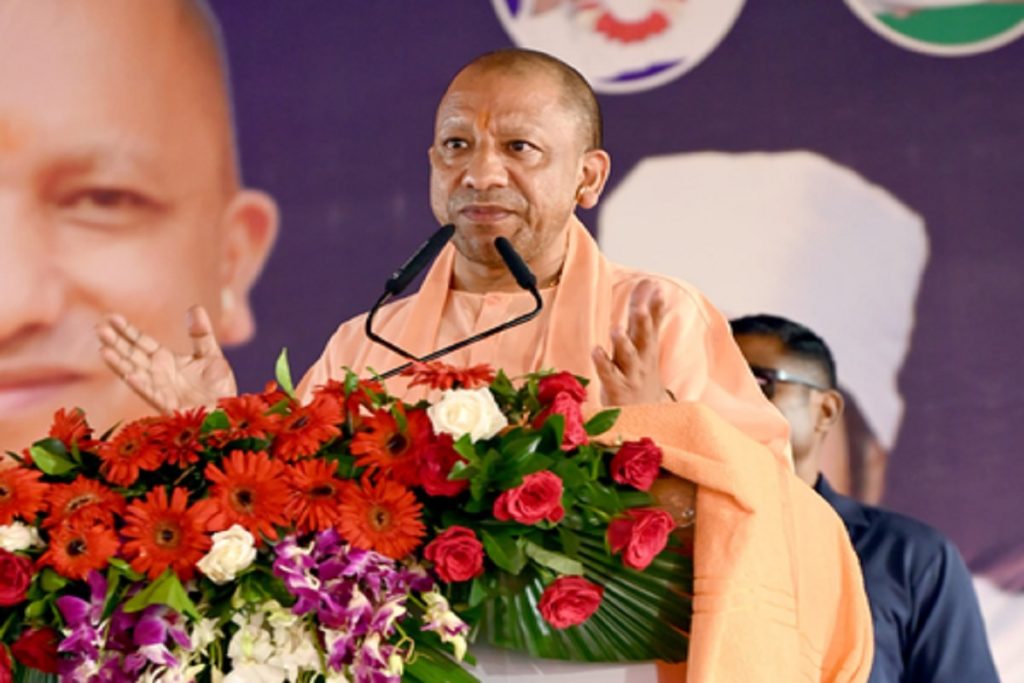 यूपी : सीएम योगी ने की घोषणा, मुस्तफाबाद का नाम होगा ‘कबीरधाम’!