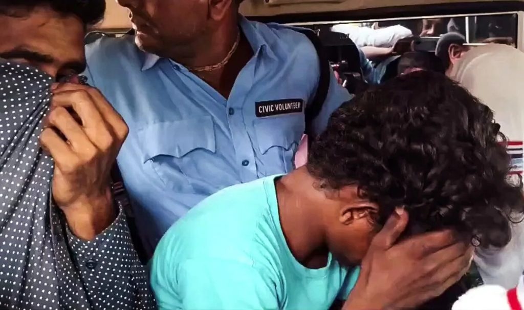 पश्चिम बंगाल: दुर्गापुर गैंगरेप मामले में पुलिस ने दाखिल की 861 पन्नों की चार्जशीट, छह आरोपी गिरफ्तार