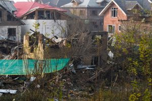 NSG-forensic-expert-team-visits-Nowgam-blast-site-in-Kashmir!