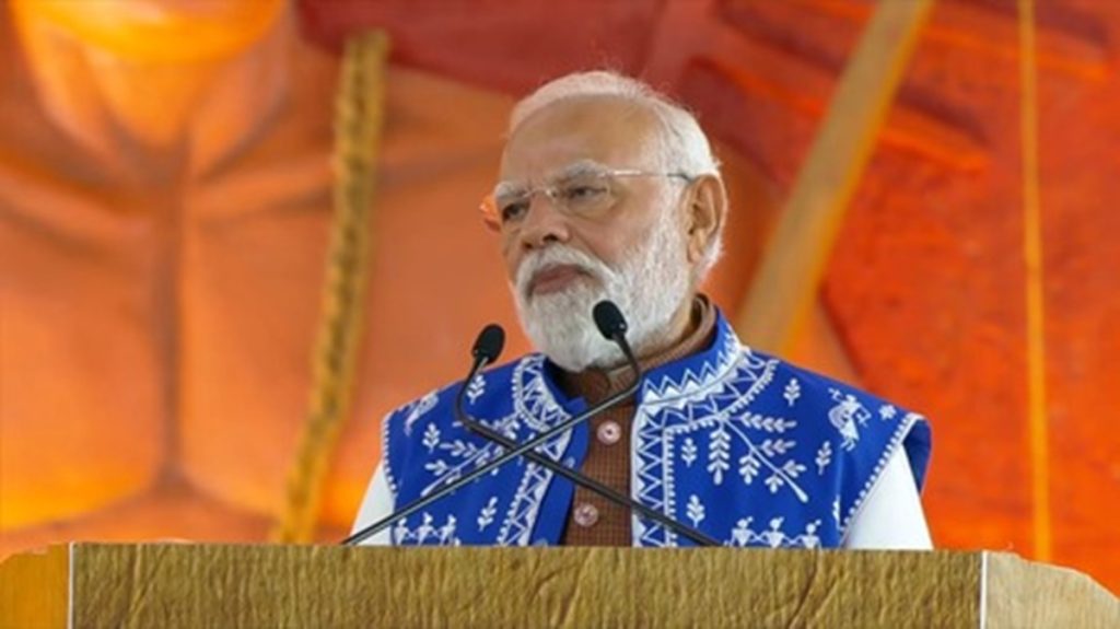 स्वतंत्रता आंदोलन में ट्राइबल समाज के योगदान को भुला नहीं सकते: प्रधानमंत्री मोदी