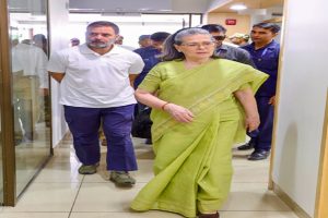 National-Herald-Case-EOW-files-FIR-against-Rahul-Sonia!