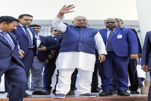 Nitish-takes-oath-for-the-tenth-time-at-Gandhi-Maidan-Shekhawat-congratulates-him!